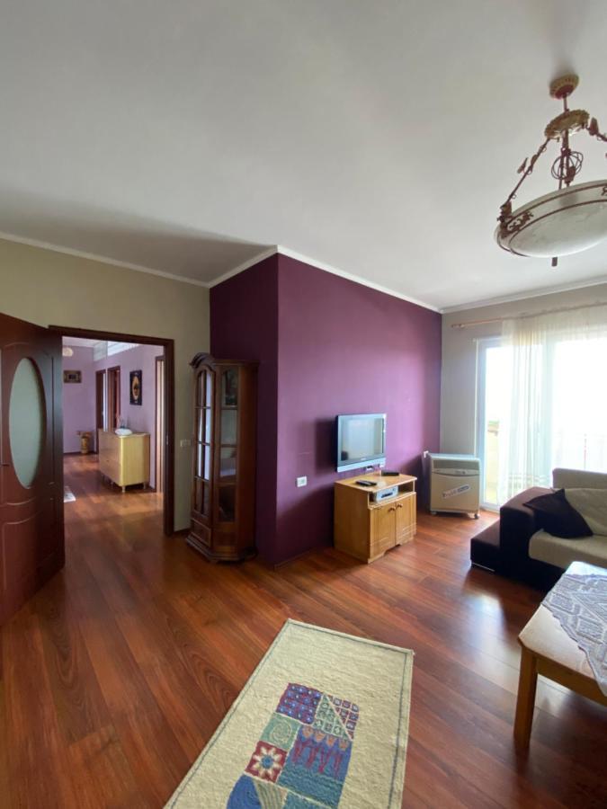 Stay The Night Shkodra Apartment City Centre Kültér fotó